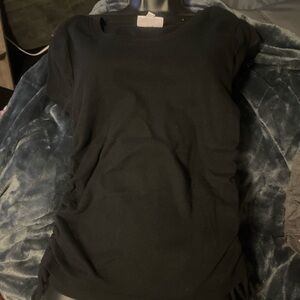Black cinch tee.